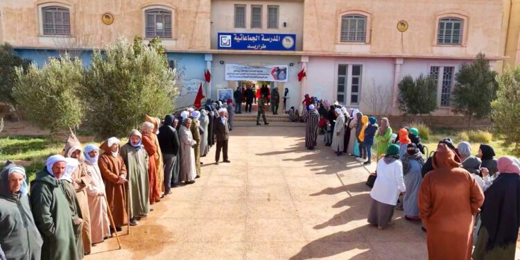 من أجل التخفيف من وطأة موجة البرد…قافلة طبية متعددة التخصصات لأزيد من 600مستفيد باقليم فجيج