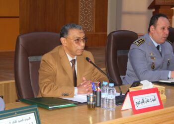 عامل اقليم فجيج يترأس اجتماعا موسعا للعمل على مواجهة موجة البرد و حماية المواطنين