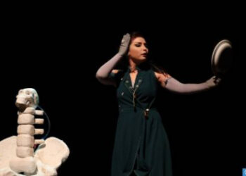 الرباط.. “أدناس” عرض فني مسرحي يستحضر تيمة “الشعوذة” من منظور سريالي معاصر