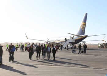 خط جوي جديد يربط بين مدريد والداخلة