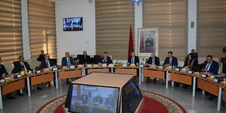 بحضور كاتب الدولة أديب بنبراهيم ….اجتماع بوجدة حول إشكالية البنايات الآيلة للسقوط