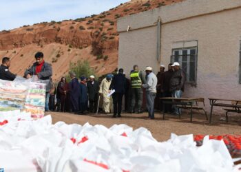 إقليم الخميسات : استفادة 641 أسرة من عملية الدعم والمساعدة للتخفيف من آثار موجة البرد
