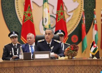 توشيح عبد اللطيف حموشي بوسام الأمير نايف للأمن العربي من الدرجة الأولى