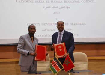 تعزيز الدبلوماسية اللامركزية: اتفاقية شراكة بين جهة العيون ومقاطعة مانديرا الكينية