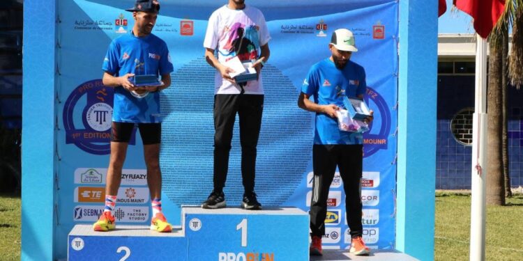 محمد حجاوج وسارة دحروش يتوجان بلقب النسخة الأولى من سباق 10 كلم بالمنطقة الحرة لطنجة