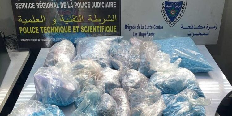 إحباط تهريب أكثر من 53 ألف قرص مهلوس بميناء بني أنصار