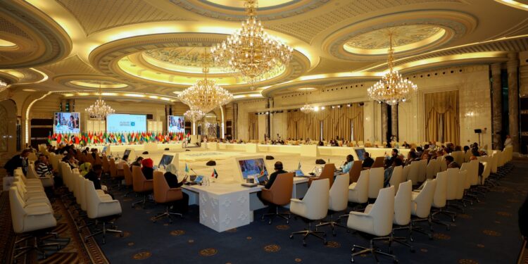 بنسعيد يبرز من جدة الدور الريادي لجلالة الملك في دعم القضية الفلسطينية ومساندة الشعب الفلسطيني.