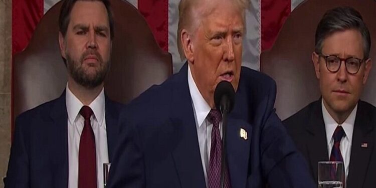 ترامب: أمريكا عادت والحلم الأمريكي لا يمكن إيقافه