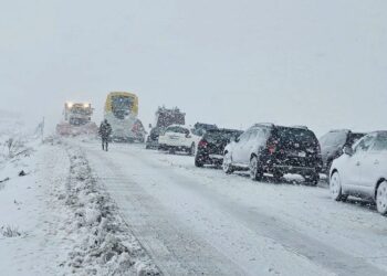 نشرة إنذارية: تساقطات ثلجية وزخات رعدية قوية مرتقبة متواصلة إلى يوم غد الخميس بعدد من مناطق المملكة