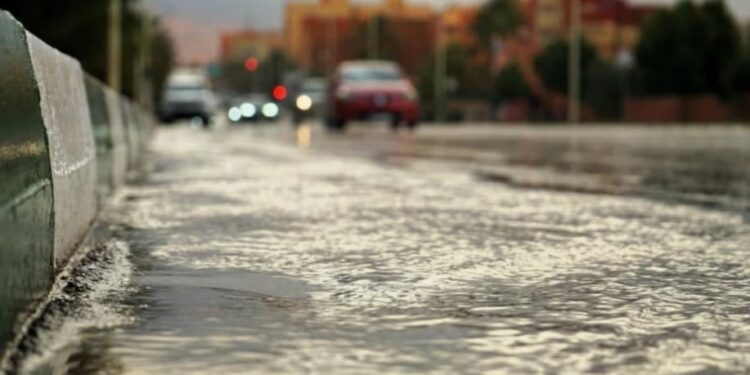 الوكالة الوطنية للسلامة الطرقية تحذر من سوء الأحوال الجوية وتدعو إلى توخي الحذر على الطرق