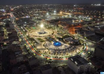 الساحات العمومية بالعيون.. متنفس للساكنة خلال ليالي رمضان