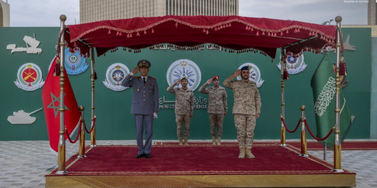 بتعليمات ملكية سامية، زيارة الفريق أول محمد بريظ للسعودية لتعزيز التعاون العسكري