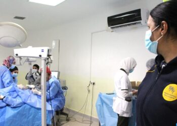 حملة طبية لمؤسسة محمد الخامس للتضامن لعلاج المياه البيضاء والرعاية الطبية المتخصصة في تاونات