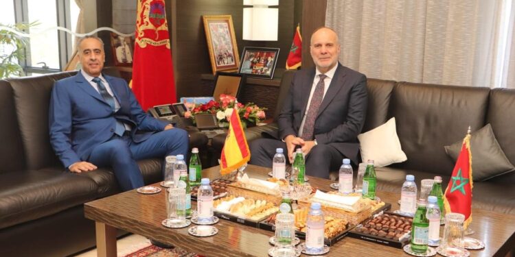 حموشي يستقبل المسؤول عن استعلامات الحرس المدني الإسباني