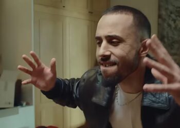 “Mok ya Mok”: أغنية تجمع بيني آدم وخديجة الوزازية تشعل منصات التواصل وتتصدر المشهد الموسيقي في المغرب