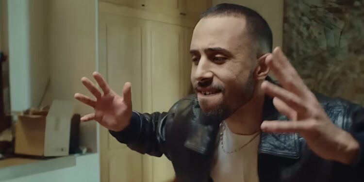 “Mok ya Mok”: أغنية تجمع بيني آدم وخديجة الوزازية تشعل منصات التواصل وتتصدر المشهد الموسيقي في المغرب