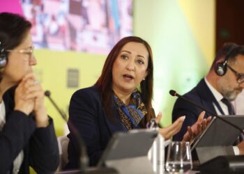 عمدة الرباط تبرز مبادرات المدينة في تمويل التنمية الاقتصادية المحلية خلال المنتدى السادس في إشبيلية