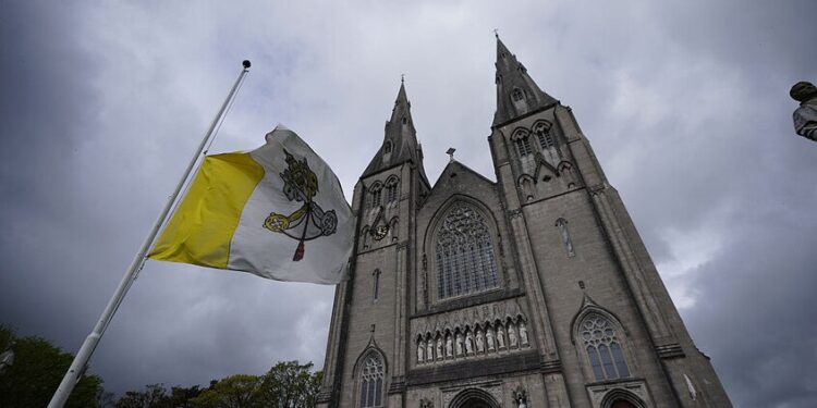 من هم أبرز المرشحين لخلافة البابا فرنسيس