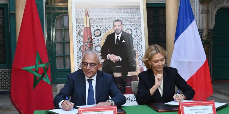 التوقيع على خارطة طريق جديدة للتعاون بين جهة الدار البيضاء – سطات وجهة “إيل دو فرانس”