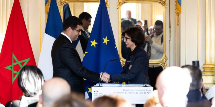 المغرب ضيف شرف باريس للكتاب: بنسعيد وداتي يحتفيان بالثقافة والصداقة المتجددة