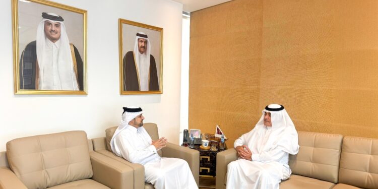 بحث آفاق التعاون بين الإيسيسكو ومتاحف قطر في مجال حفظ وتثمين التراث