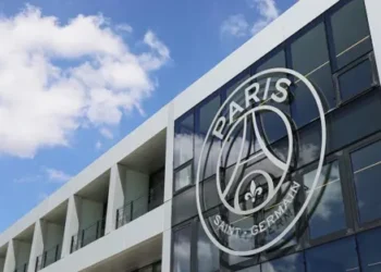 المحطة السياحية السعيدية تتألق: باريس سان جيرمان يتوج بـ”كأس برستيج الشرق”، ومدربه يشيد بالتطور الكروي المغربي