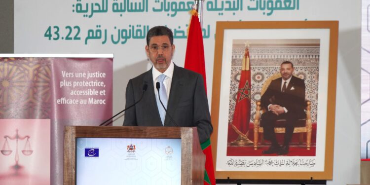 عبد النباوي يؤكد انخراط المغرب في اعتماد العقوبات البديلة تمهيداً لتنزيل قانون 43.22 في غشت المقبل