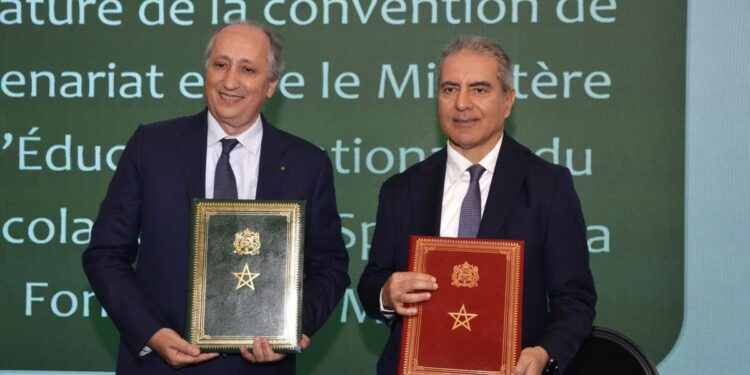 الفقيه بن صالح.. توقيع اتفاقية شراكة من أجل إطلاق الدفعة الثانية من مشروع “الأقسام المتصلة- دير يديك”