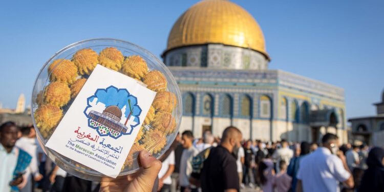 وكالة بيت مال القدس الشريف تنظم حملة “فرحة العيد” في القدس