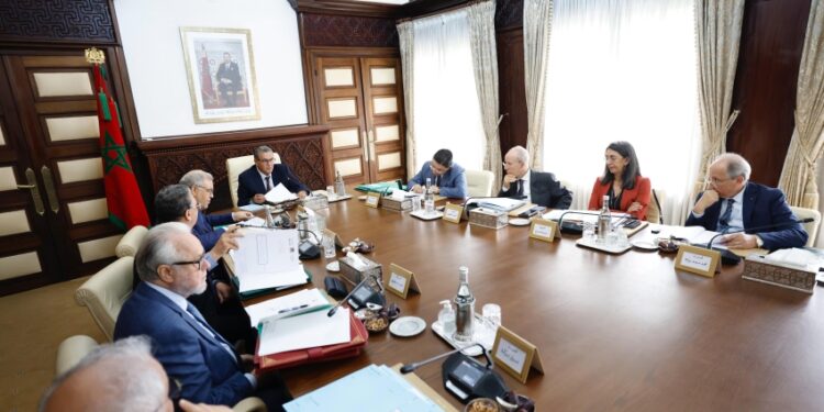 مجلس الحكومة يطلع على اتفاق بشأن الاعتراف المتبادل برخص السیاقة بين المغرب وتشاد