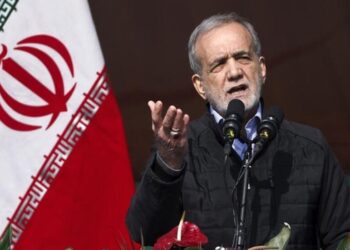 الرئيس الإيراني: مستعدون للحوار دون التخلي عن البرنامج النووي