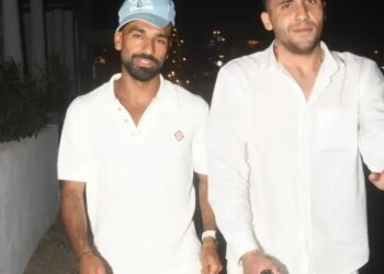 محمد صلاح يستمتع بإجازته في تركيا.. ووجبة سمك فاخرة تثير الجدل!