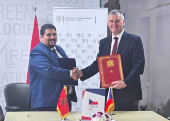 تعاون إستراتيجي بين المغرب والتشيك لدعم تجريب تقنية استخلاص الماء من رطوبة الهواء