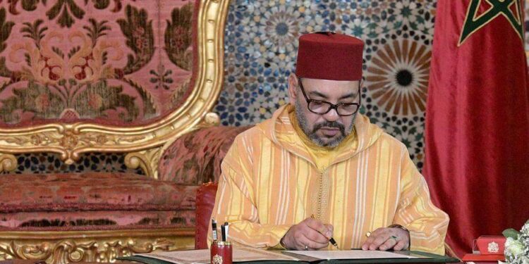 الملك محمد السادس يبعث برقية تعزية إلى دونالد ترامب بعد فيضانات تكساس