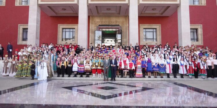 أطفال من 25 دولة يوجهون نداءً للسلام من قبة البرلمان المغربي