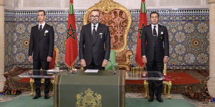 جلالة الملك يوجه خطابًا ساميًا إلى الشعب المغربي بمناسبة عيد العرش المجيد