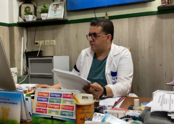 كونفدرالية نقابات صيادلة المغرب تعلن التصعيد: ملف مطلبي عمره 20 عاماً والوزارة لم تحترم المقاربة التشاركية