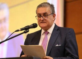 المساعدات الموجهة لسكان غزة “نموذج متفرد من الدبلوماسية الإنسانية” لجلالة الملك (جامعي كولومبي)