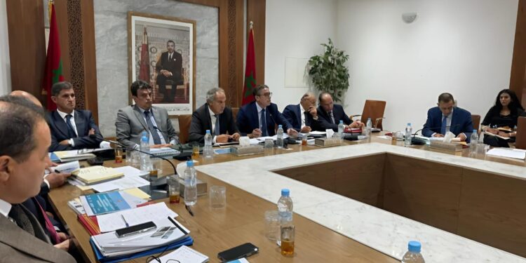 والي و رئيس الجهة يترأسان اجتماعا حول تدبير الموارد المائية بجهة مراكش آسفي