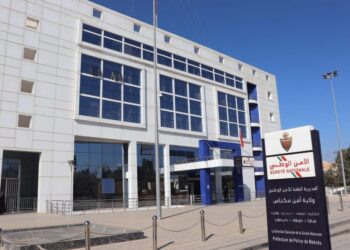 توقيف ضابط شرطة ممتاز بمكناس بسبب شبهة رشوة وابتزاز