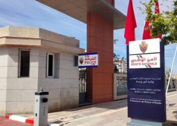 أمن وجدة يداهم مستودعين ويحجز أطنانًا من السلع الغذائية الفاسدة