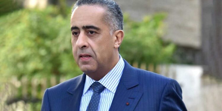 المدير العام للأمن الوطني يعلن منح أرملة مقدم الشرطة الشهيد شقة وتوظيف مباشر