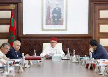 الحكومة تعلن تجاوبها مع مطالب التعبيرات الشبابية واستعدادها للحوار والنقاش من داخل المؤسسات والفضاءات العمومية