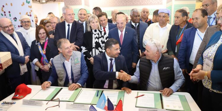 المغرب-فرنسا.. توقيع اتفاقيتين للتعاون في مجال تعزيز صمود تربية المواشي والابتكار الفلاحي