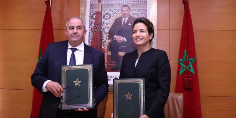 الرباط .. توقيع اتفاقية شراكة بشأن برنامج مِنح لطلبة الدكتوراه في مجالي الانتقال الطاقي والتنمية المستدامة