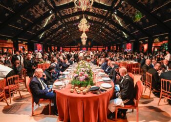 مأدبة عشاء تجمع حموشي وشركاء الأنتربول في قصر البديع التاريخي