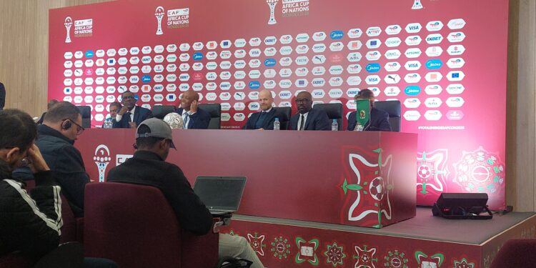 الكاف تحسم الجدل وتُغير نظام تنظيم كأس أمم إفريقيا