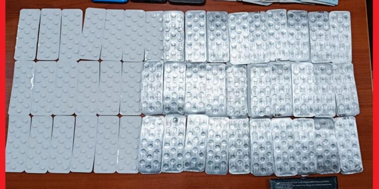 أمن مراكش يوقف ثلاثة مشتبه فيهم ويحجز أقراصًا مخدرة وكوكايين