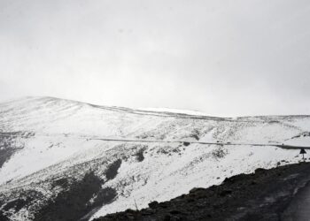 تساقطات ثلجية وهبات رياح قوية بعد غد الأربعاء بعدد من مناطق المملكة (نشرة إنذارية)