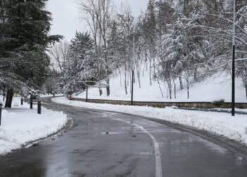 طقس مضطرب بالمغرب: ثلوج، صقيع ورياح قوية مستمرة إلى الخميس